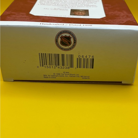 2355 - AMT NFL Mario Lemieux Handcrafted Hallmark 1998 Ornament + Card - Picture 13 of 16